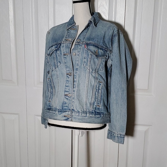 NWT LEVI'S EX BOYFRIEND TRUCKER JACKET - Picture 3 of 8